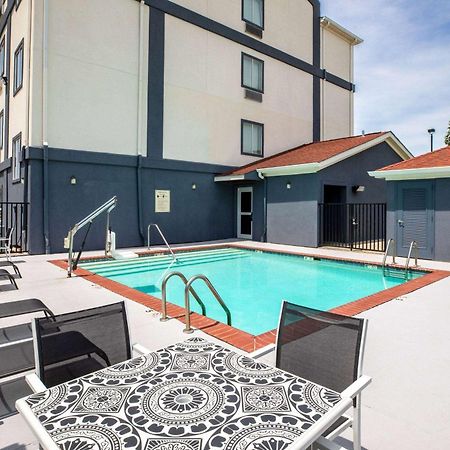 Days Inn By Wyndham Baton Rouge I-10 Prairieville Exteriör bild