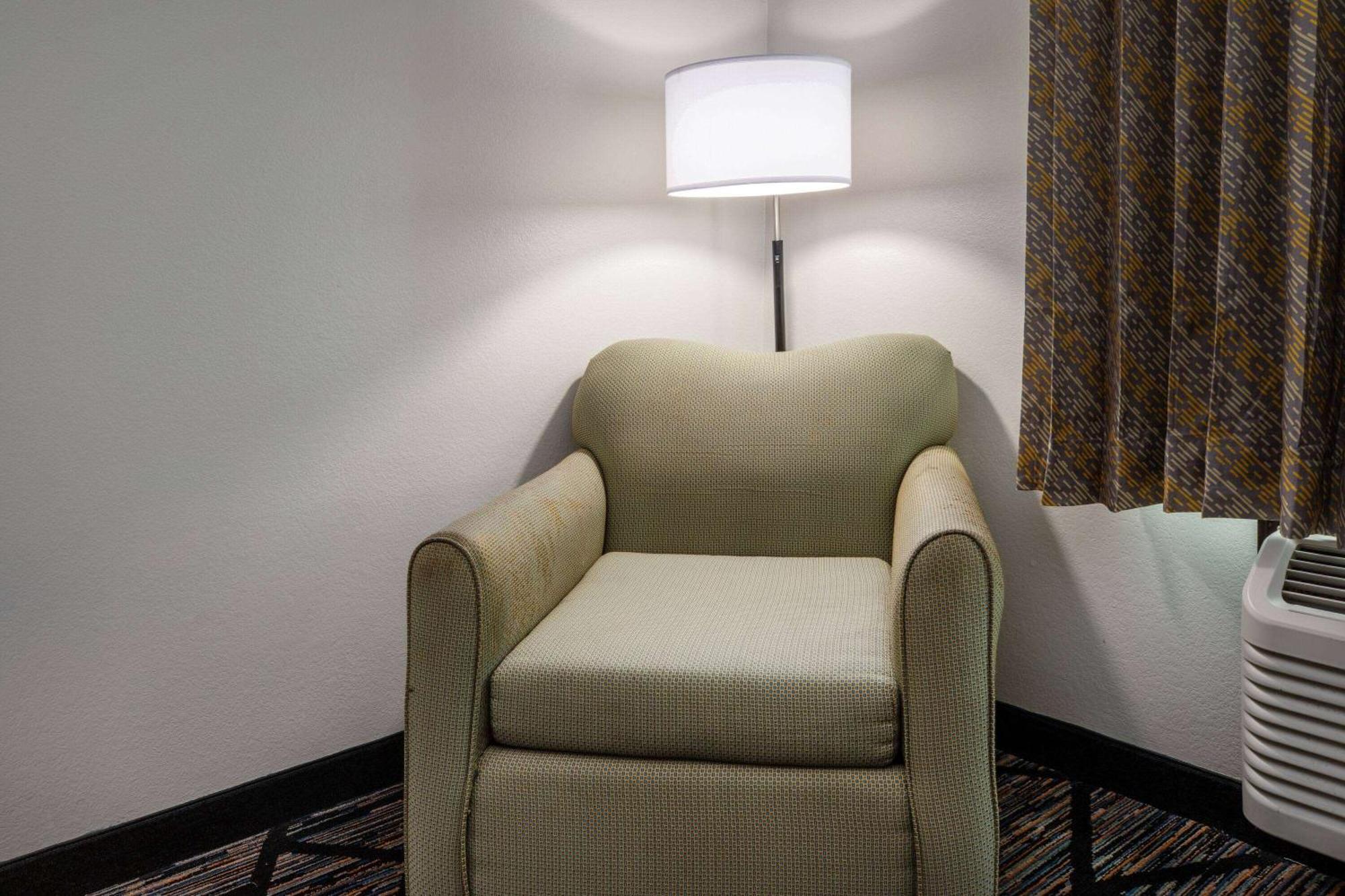 Days Inn By Wyndham Baton Rouge I-10 Prairieville Exteriör bild